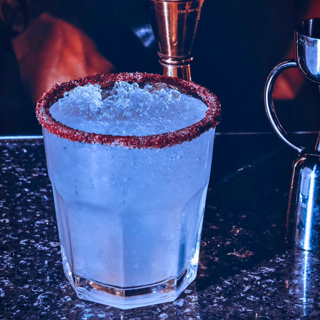 Paga $25 y Consume $50 en todo el menú de sushis y bebidas en Paradiso Rooftop