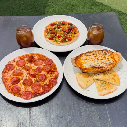 Pizza de 10" + Lasaña Gratinada de Carne o Pollo + Bruschetta Romana + 2 Té Fríos por $11 en Pizzería Mi Casita