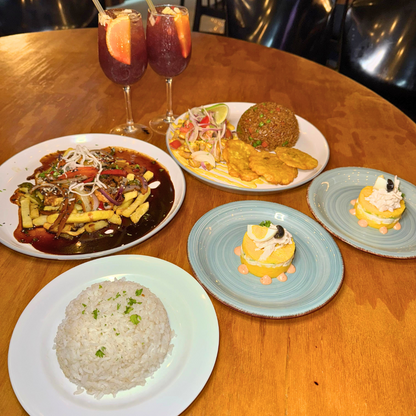2 Platos Fuertes + 1 Entrada de Causa Peruana Para Compartir + 2 Bebidas por $15 en Bocca Lima