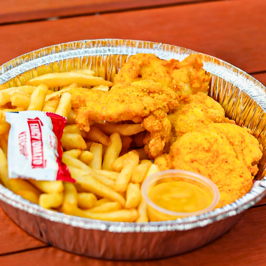 5 Wings o Boneless + Papas Fritas + Salsa a Elegir u Opción de 7 Wings o Boneless desde $4.25 en Wild Wings Pty