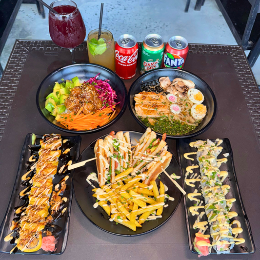 Paga $25 y Consume $50 en todo el menú de comidas y bebidas en Sushi Street