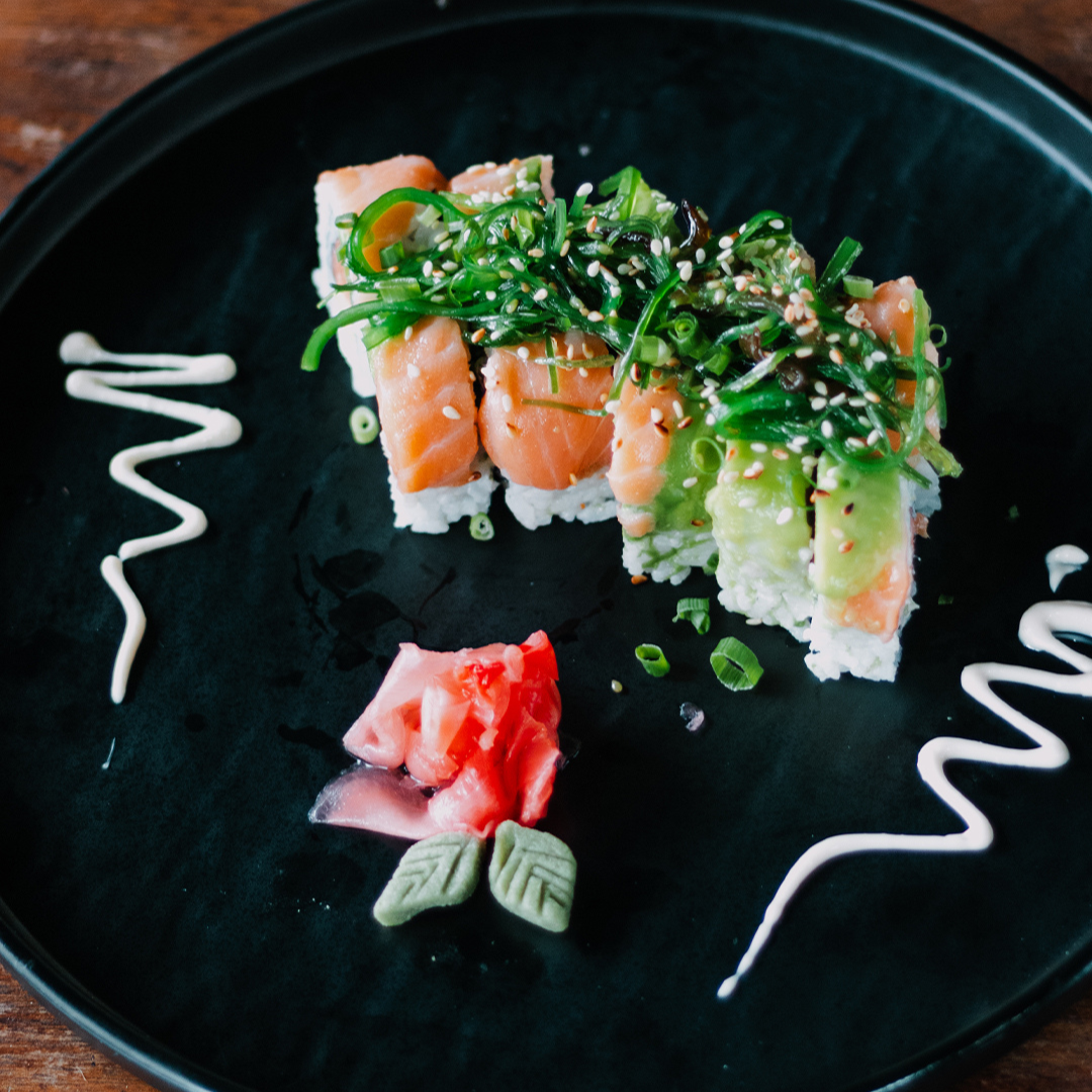 ¡Paga $12 y consume $20 en el menú de comidas y bebidas de Idaco Sushi!
