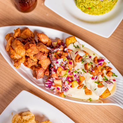 Paga $20 y Consume $40 en todo el menú de comidas y bebidas en Rico Sabor del Perú Brisas del Golf