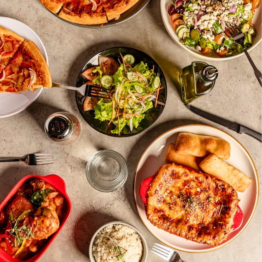 3 Platos Fuertes a Elegir + 3 Bebidas + 3 Copas de Helado o Café por $24 en Valenti's