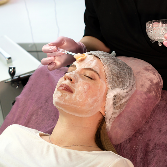 Facial Hidratante Profundo con Diagnóstico Personalizado y Masaje Facial Relajante por $29 en The New Balance