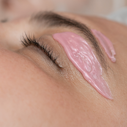 Cejas con Cera + Sombreado + Pestañas Punto a Punto por solo $20 en Vintage Beauty