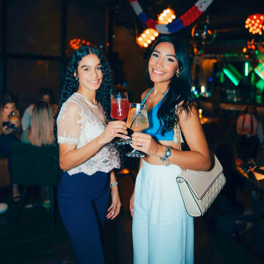 Open Sangría por 3 Horas para 2 Personas por $10 en El Viejo Santana