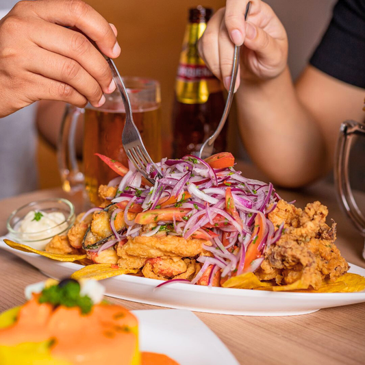 Paga $20 y Consume $40 en todo el menú de comidas y bebidas en Rico Sabor del Perú