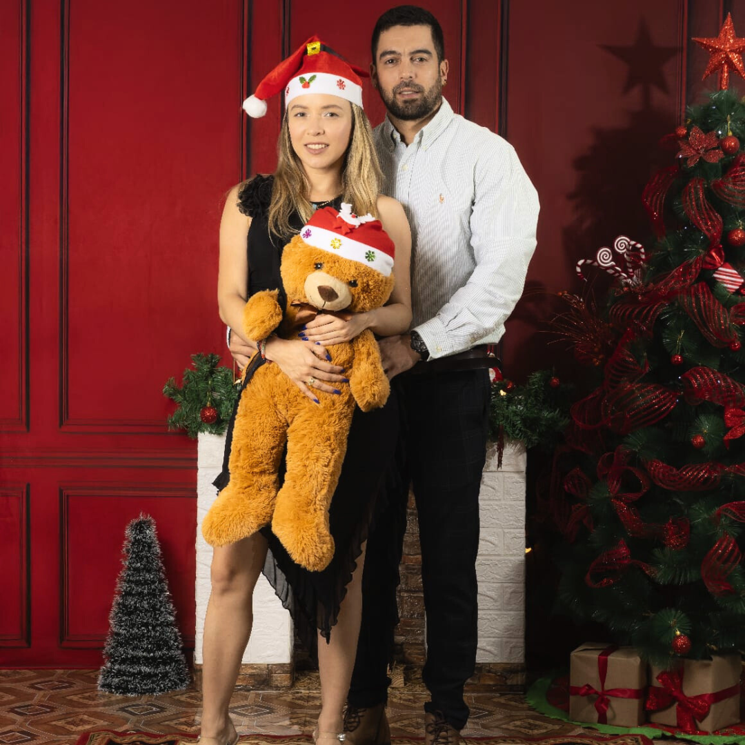 Sesión Fotográfica Navideña para 2 Personas + 5 Fotos Editadas por solo $59 en Otowa Fotografía