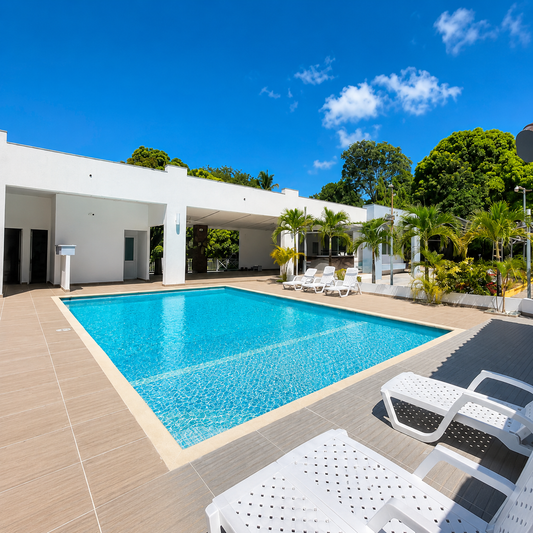 Pasadía para 2 Personas + Habitación + Piscina + Copas de Vino por solo $40 en Hotel Coronado Inn