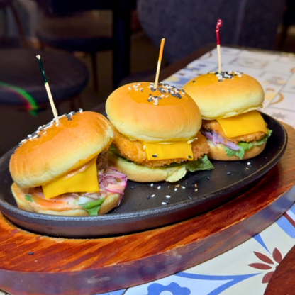 Paga $30 y consumes $60 en el menú de comidas y bebidas en OH! Gastro Bar