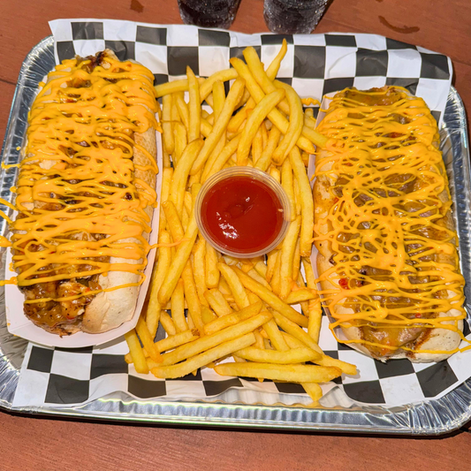 Combo de Emparedados + Papas Fritas + 2 Té Fríos desde $4 en Sabores Mediterráneos