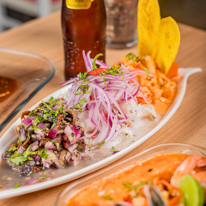 Paga $20 y Consume $40 en todo el menú de comidas y bebidas en Rico Sabor del Perú Brisas del Golf
