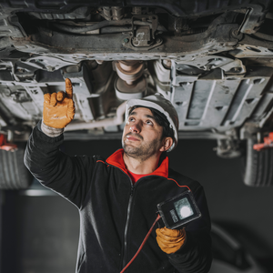 Inspección General de Auto + Revisión de Suspensión, Fluidos, Fugas y Luces
