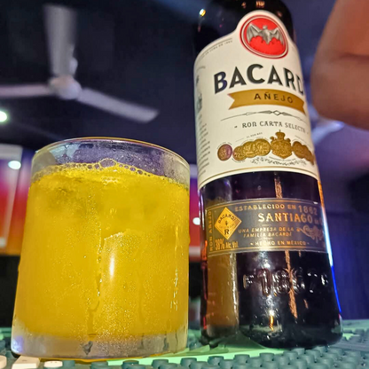 Open Cocktails + Zipline para 2 personas desde $10 en Drink Stop