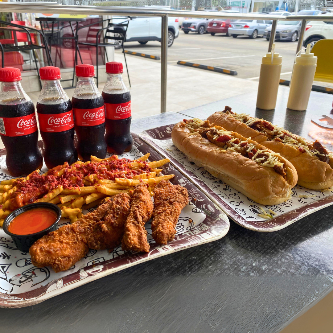 2 Pepitos Mixtos de 30cm + 4 Tenders de Pollo + Papas con Queso Chilli y Bacon + 4 Sodas por $15 en Don Pepito Tasty