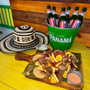 Pagas $15 y consumes $30 en comidas y bebidas del menú