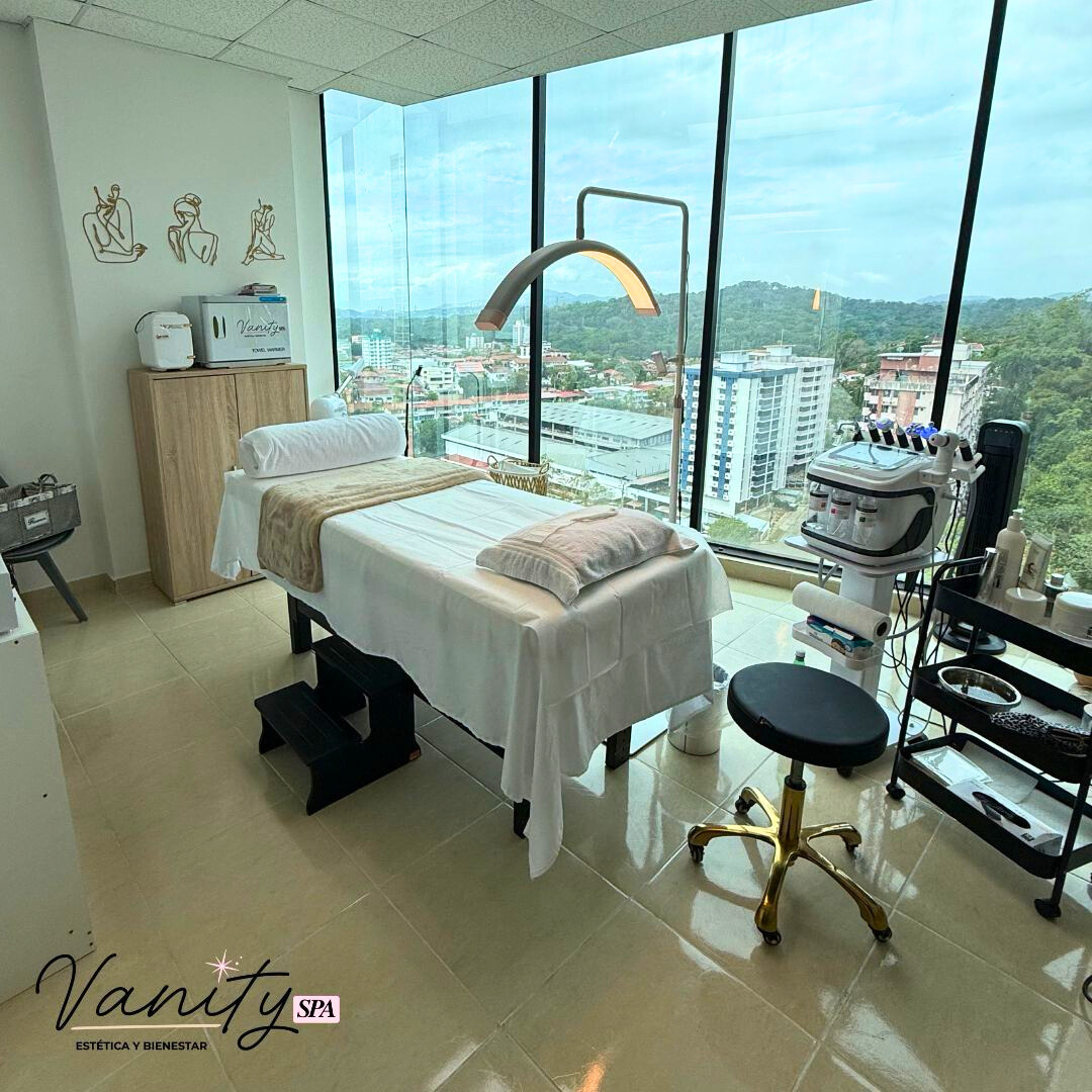 Sesión Completa de Limpieza Facial desde $18 en Vanity Spa