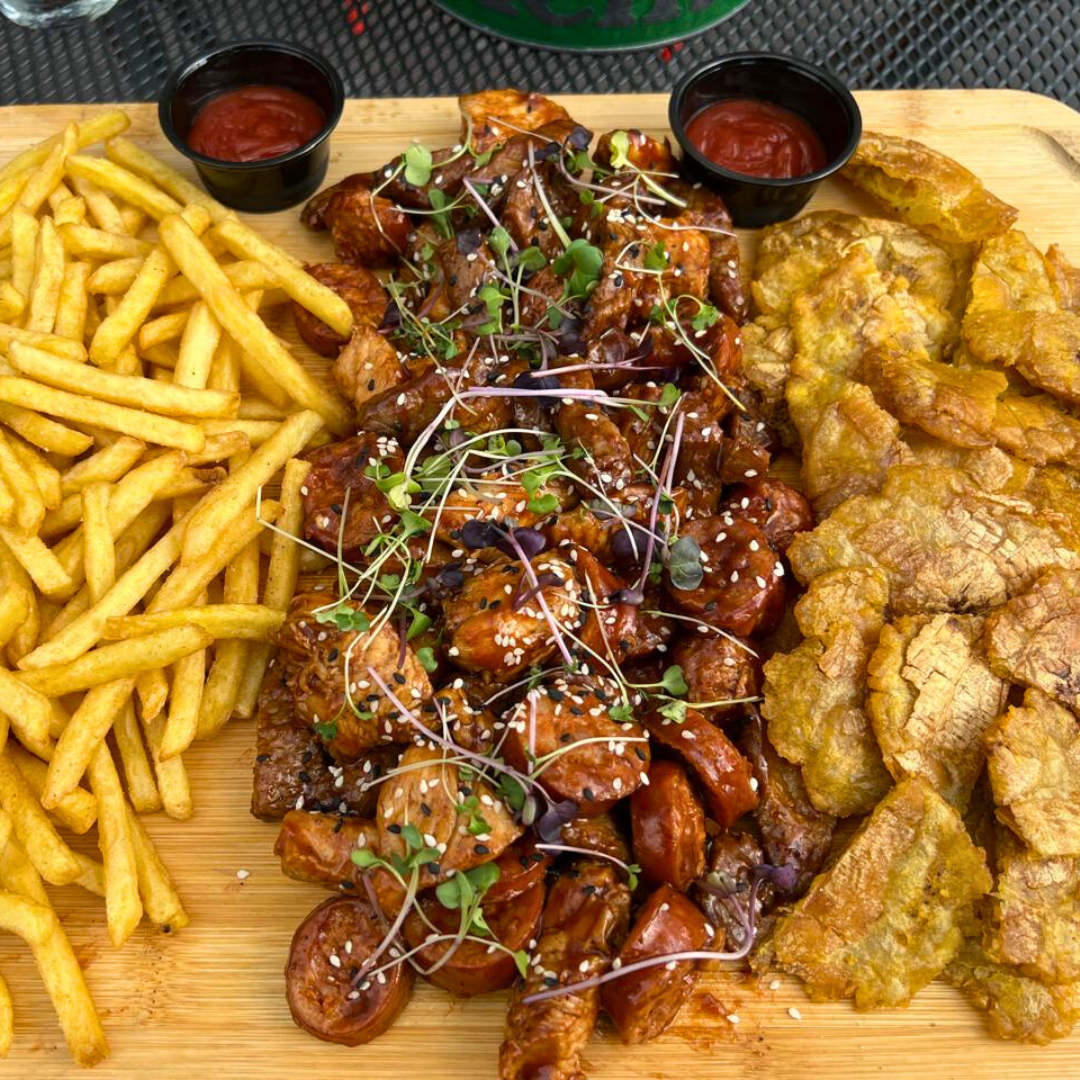 La Picada de Carne mas grande de Peskito + 1 Cubetazo de Heineken por $20 en Peskito San Francisco