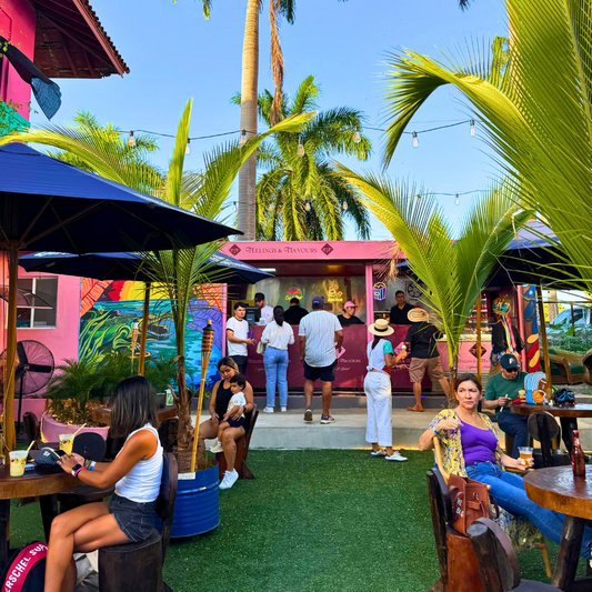 2 Hotdogs + 2 Sodas + 2 Helados Artesanales +  2 Lanzadas en el Zipline por $20 en Feelings & Flavours y Zipline Amador