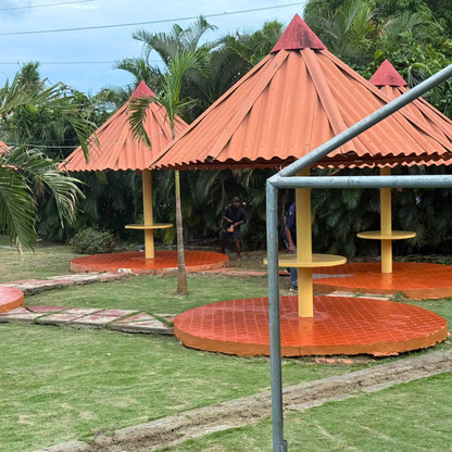 Pasadía con Piscina para 2 Adultos y 1 niño + 2 Almuerzos del día + 2 Bebidas por $20 en Marvella Club Gorgona