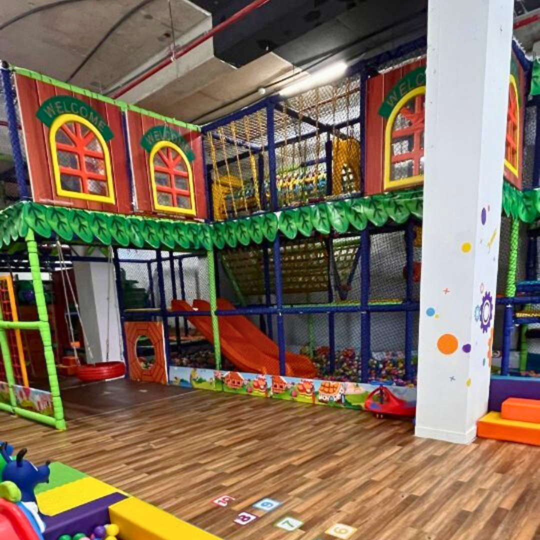 Juego por tiempo Ilimitado + Popcorn con Soda para 2 niños por $15 en The Fun Factory