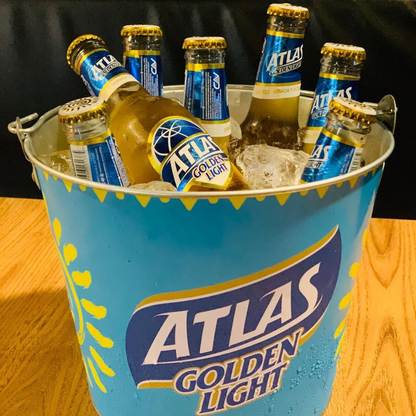 20 Alitas + Cubetazo de Atlas Golden + Botella a elegir por $30 en La Oficina