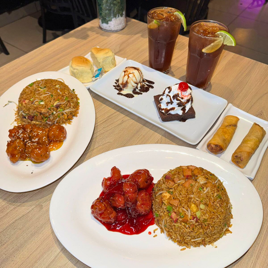 2 Platos Fuertes + Entrada para compartir + 2 Té Fríos + Brownie con Helado por $25 en Azumi