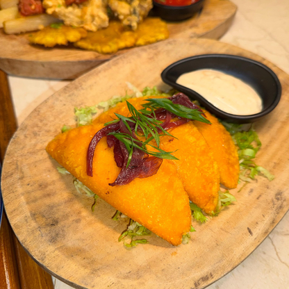 Paga $15 y Consume $30 en Todo el Menú de Comidas y Bebidas en La Divina Comida