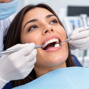 Sesión de Limpieza Dental Profesional