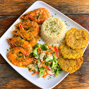 2 Platos de Pescado o Camarones + Wings + Acompañamientos + Bebidas