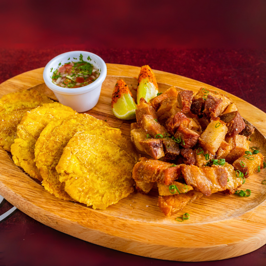Orden de Chicharrones con Patacones + 2 Órdenes de Tostones con Ropa Vieja + 2 Bebidas por $20 en Carpe Diem Terrace