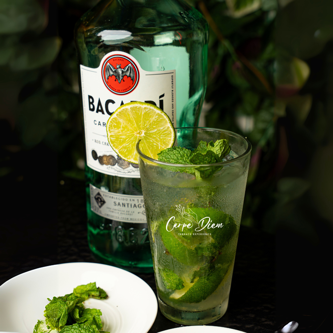 Orden de Chicharrones con Patacones + 2 Órdenes de Tostones con Ropa Vieja + 2 Bebidas por $20 en Carpe Diem Terrace