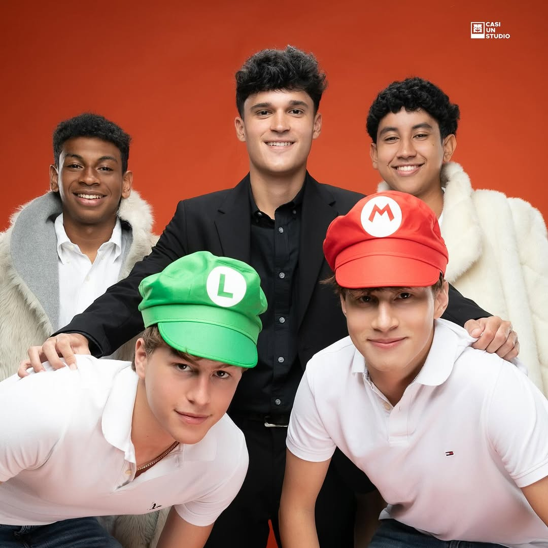 ¡Sesion de Fotos de Verano desde $30 en Casi un Studio!