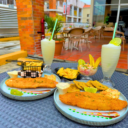 2 Filetes de Pescado + Ceviche para Compartir + 2 Limonadas por $15 en La Cevichería Brisas del Golf