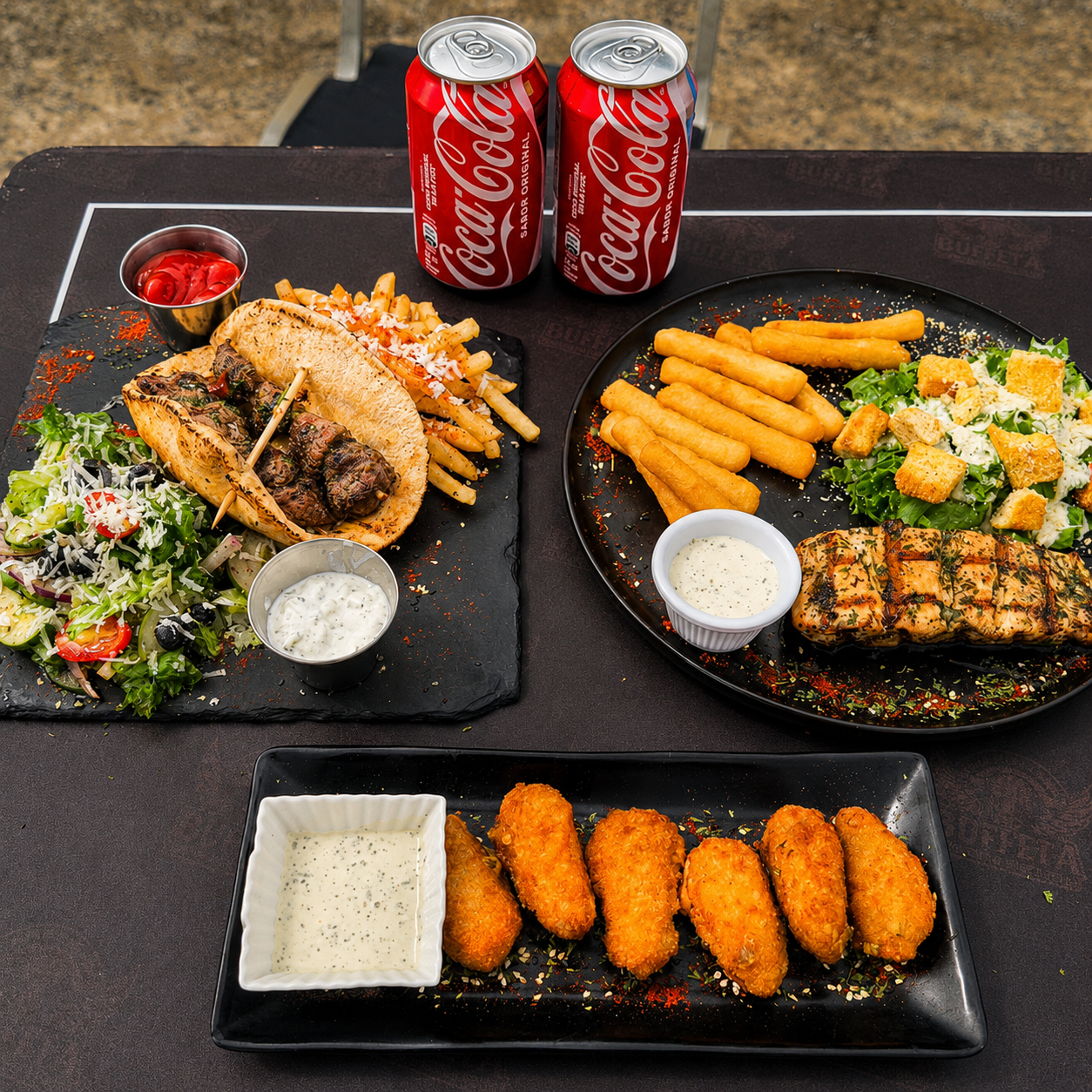 2 Platos Fuertes + 2 Bebidas + 1 Entrada a elegir por solo $15 en Buffeta