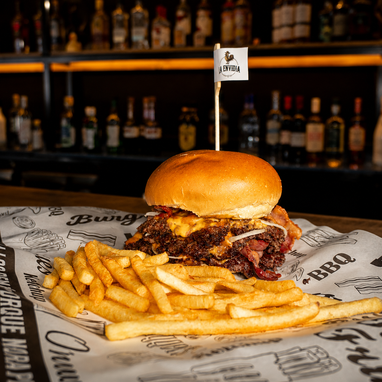Paga $10 y Consume $20 en Comidas y Bebidas en La Envidia