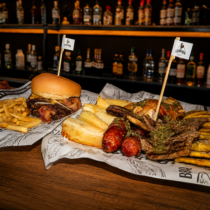 Paga $10 y Consume $20 en Comidas y Bebidas en La Envidia