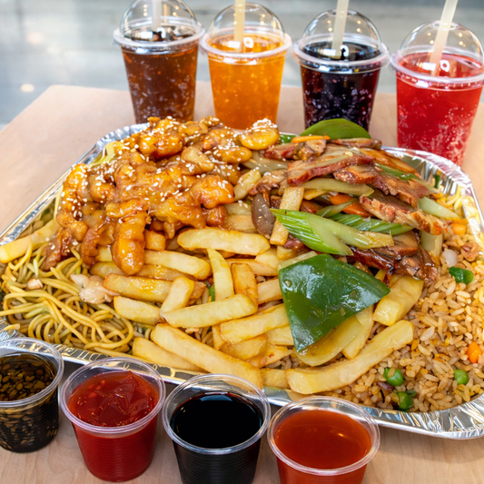 Bandeja de Arroz Frito con Papas Fritas y Chow Mein + Pollo Miel + Puerco Asado + 4 Sodas por $19.50 en Rice Asian Kit-Chin