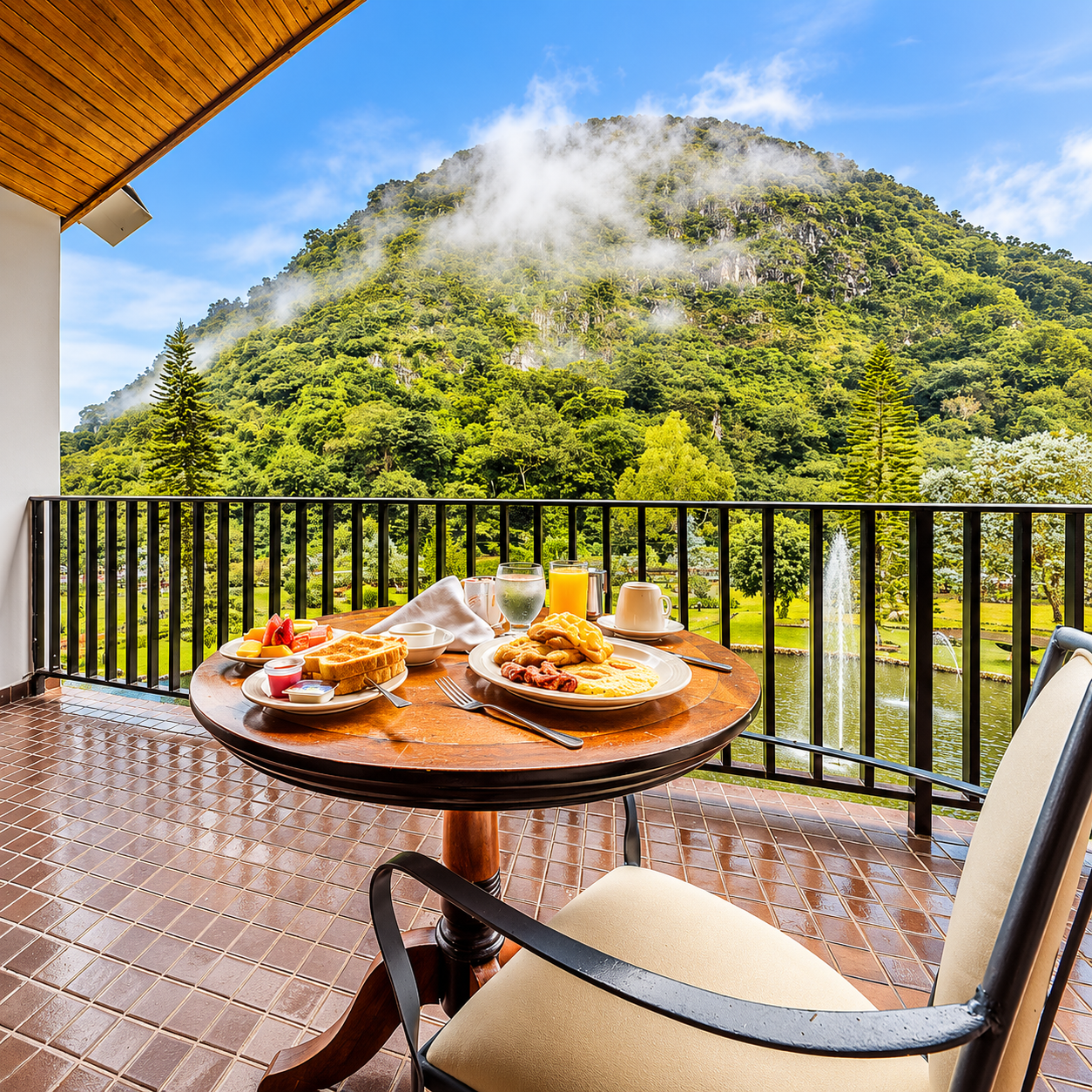 Estadía en Habitación Deluxe para 2 Adultos y 2 Niños + Desayuno por solo $105 en el Hotel Bambito