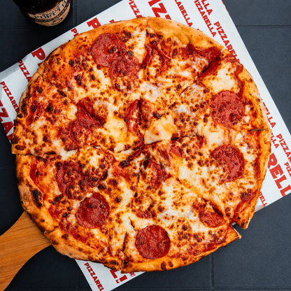 Pizza Familiar + 4 Cervezas Nacionales por solo $17 en Pizzarella Costa del Este