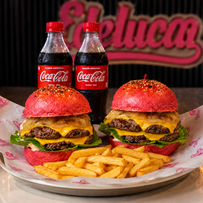 2 Luci's Pink Burger + 1 Orden de Papitas Fritas + 2 Sodas por solo $10 en Edeluci