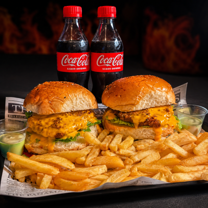 2 Burgers + 2 Papas y 2 Sodas por solo $8 en Grill Time - Chiriquí
