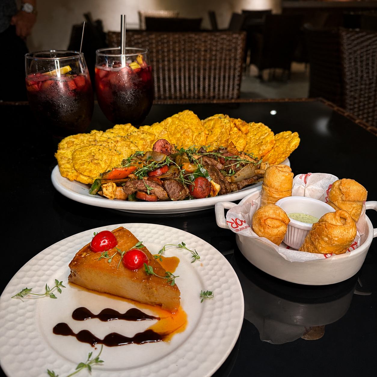 Picada Mixta + 4 Tequeños + 2 Bebidas y Flan de la casa por $18 en Restaurante Sabores - Chiriquí