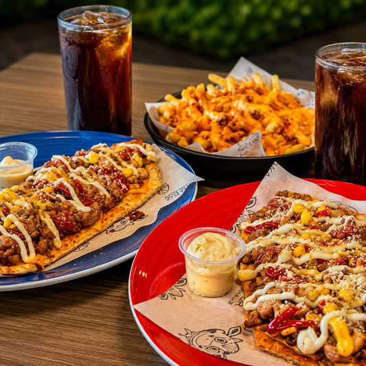 2 Pepitos de Pollo + Cheese Papas y 2 Tés Fríos por $16 en Ke Vakas – Chiriquí