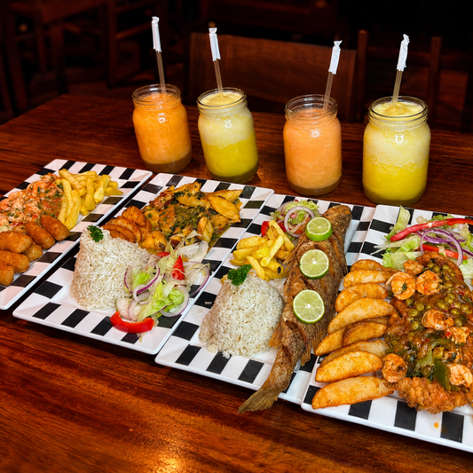 2 Ceviches Mixtos + 4 Platos de Mariscos y 4 Jugos Frozen por $24 en El Barrilazo