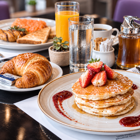 Estancia Premium para 2 Personas con Cena, Copa de Vino y Desayuno por $99 en Hotel Exe Oriental