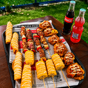 4 Flautas de Pollo + 4 Mazorcas + 4 Brochetas Mixtas + 6 Patacones Rellenos + 2 Sodas por $15 en Bokattos