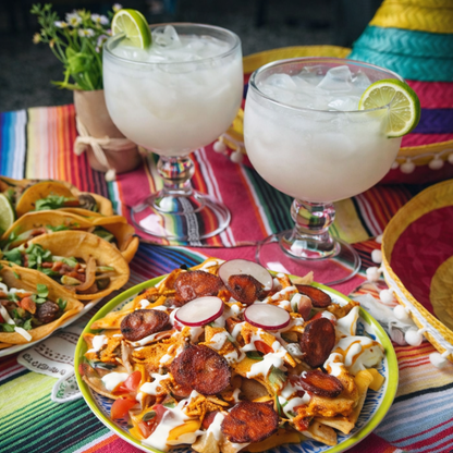 Bandeja de 12 Tacos Mixtos + Nachos y Horchatas por solo $18 en La Taquerita