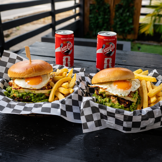 2 Burgers WBC 2026 + Papas Fritas + 2 Sodas por solo $12 en Score y Sabor